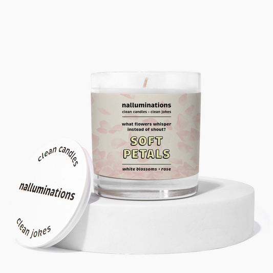 Soft Petals Funny Candle – White Blossoms & Rose Scent